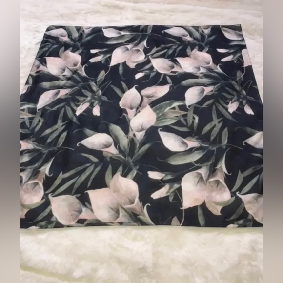 Head Scarf - Picture 2 of 4